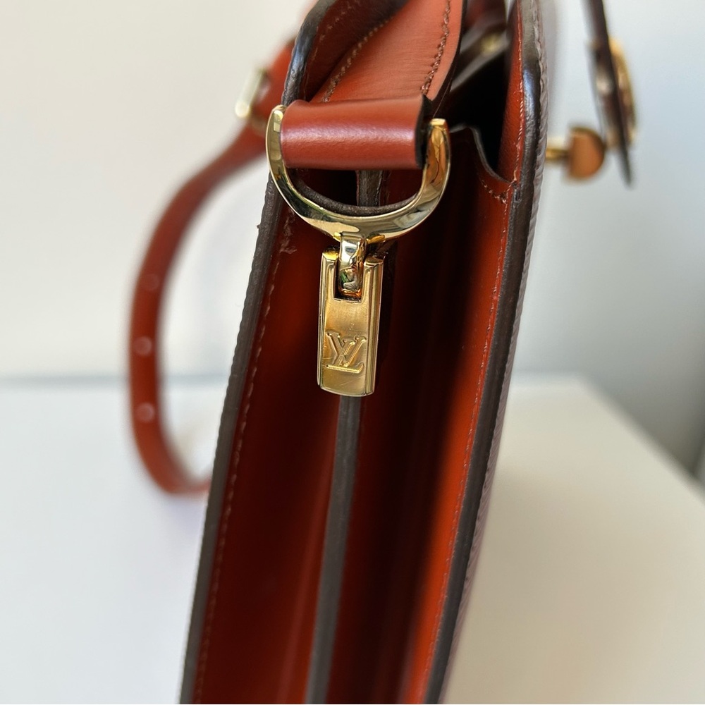 Louis Vuitton Vintage Capucines - Picture 11 of 17